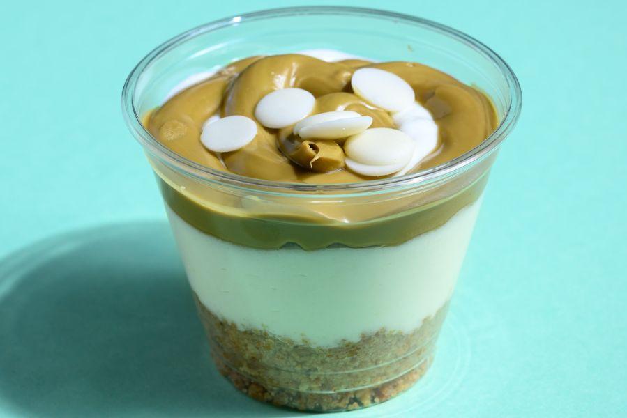 White Chocolate & Pistacchio Cheesecake